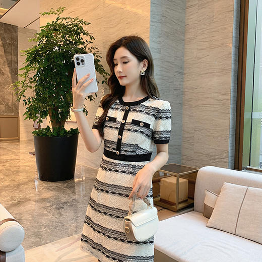 [奢姿轻奢系列]大码女装2025夏季减龄条纹裙子胖妹妹时尚连衣裙8942890116【1】 商品图4