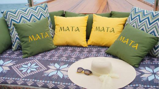 【普吉包船豪华网红长尾船Mata半日游】饮料|小吃软饮|新鲜椰子时令水果|浮潜|网红打卡点拍照|1-6人 商品图3