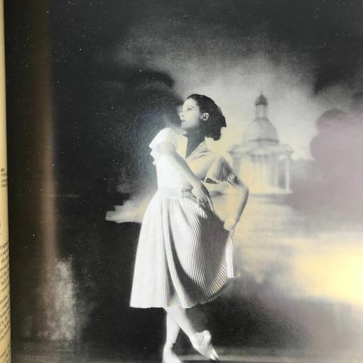 美国芭蕾舞团图集 500余幅插图 精装大16开 商品图10