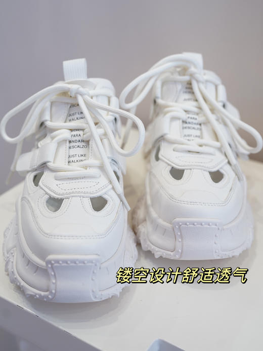 镂空设计7.5cm厚底老爹鞋  透气舒适、柔软耐穿！ 上脚显腿细、拉长比例气场十足 夏季穿搭好帮手  可外穿真皮包头半包拖鞋  无后跟懒人厚底松糕小白鞋 时髦百搭吸睛 商品图3