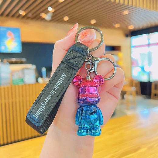 【渐变“暴力熊“，创意可爱挂件，钥匙扣来啦！】卡通暴力熊 可爱钥匙链 情侣小礼品 公仔书包挂件 包包挂饰钥匙扣，书包挂坠挂链硅胶新款，个性十足 随心搭配-QQ 商品图10