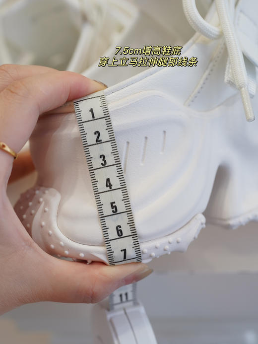 镂空设计7.5cm厚底老爹鞋  透气舒适、柔软耐穿！ 上脚显腿细、拉长比例气场十足 夏季穿搭好帮手  可外穿真皮包头半包拖鞋  无后跟懒人厚底松糕小白鞋 时髦百搭吸睛 商品图5