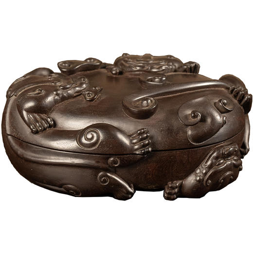 二十世纪 紫檀一木整挖螭虎闹灵芝随形盖盒 商品图5