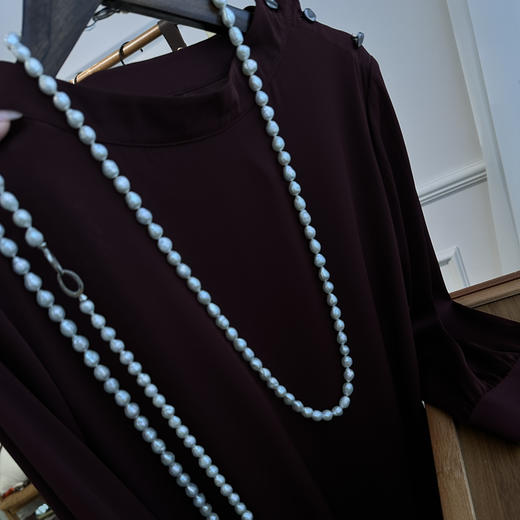 甄珠贝 皱皮巴洛克 8-10mm 多种佩戴方式，可职场和休闲，很有存在感又不压人，非常有风格。 商品图4