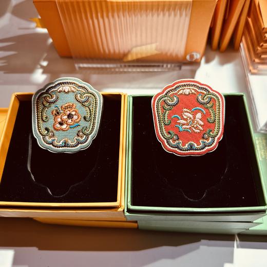 嘉德文创 | 宫色刺绣冰箱贴 商品图4