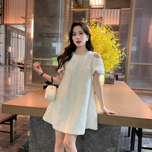 [奢姿轻奢系列]珍珠圆领连衣裙大码女装夏季新款胖妹妹露肩裙子8942860097 商品图2