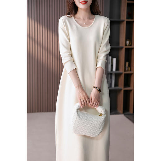 89167原形U领显瘦连衣裙女肌理感2024春季新款休闲宽松长裙子高级感 商品图1