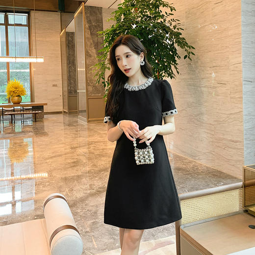 [奢姿轻奢系列]大码女装2025夏季钉珠设计裙子胖妹妹时尚连衣裙8942890105 商品图2