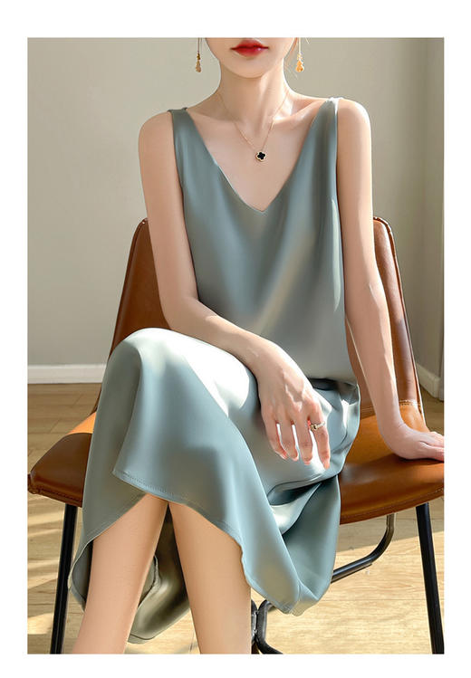 【赫本风无袖V领吊带连衣裙】中长款a字背心内搭裙 仿真丝西装打底裙  商品图7