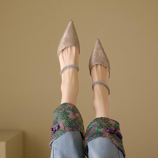 【预售5天】水钻包头凉鞋，法式V口凉拖高跟鞋JZ&V19 商品图2