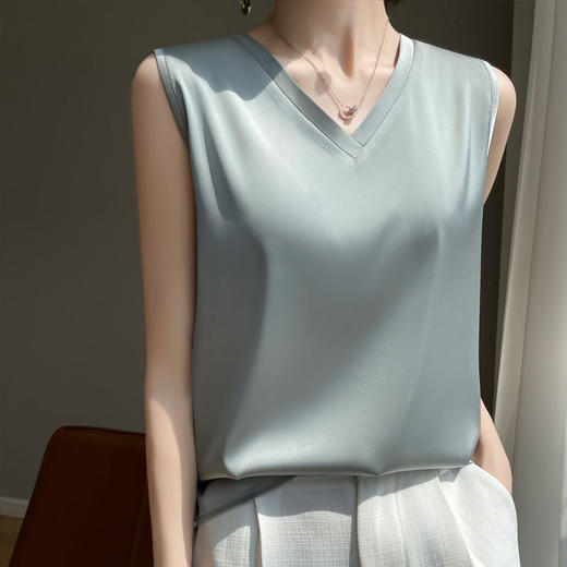 夏季【V领天丝吊带背心女】内搭短款 宽松冰丝无袖西装打底 大码吊带女 _ZSY 商品图12