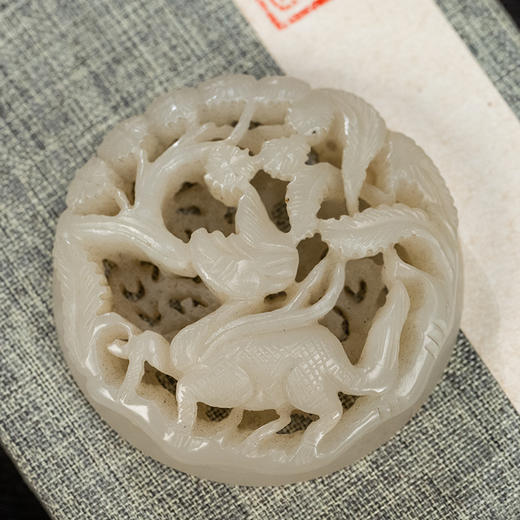 清 玉雕麒麟佩饰 商品图4