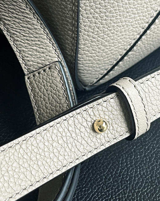 单品包邮 现货 THS 6.22-无 loe家 新色 大牛工厂 几何拼接包 2色 CQ1332 商品图12