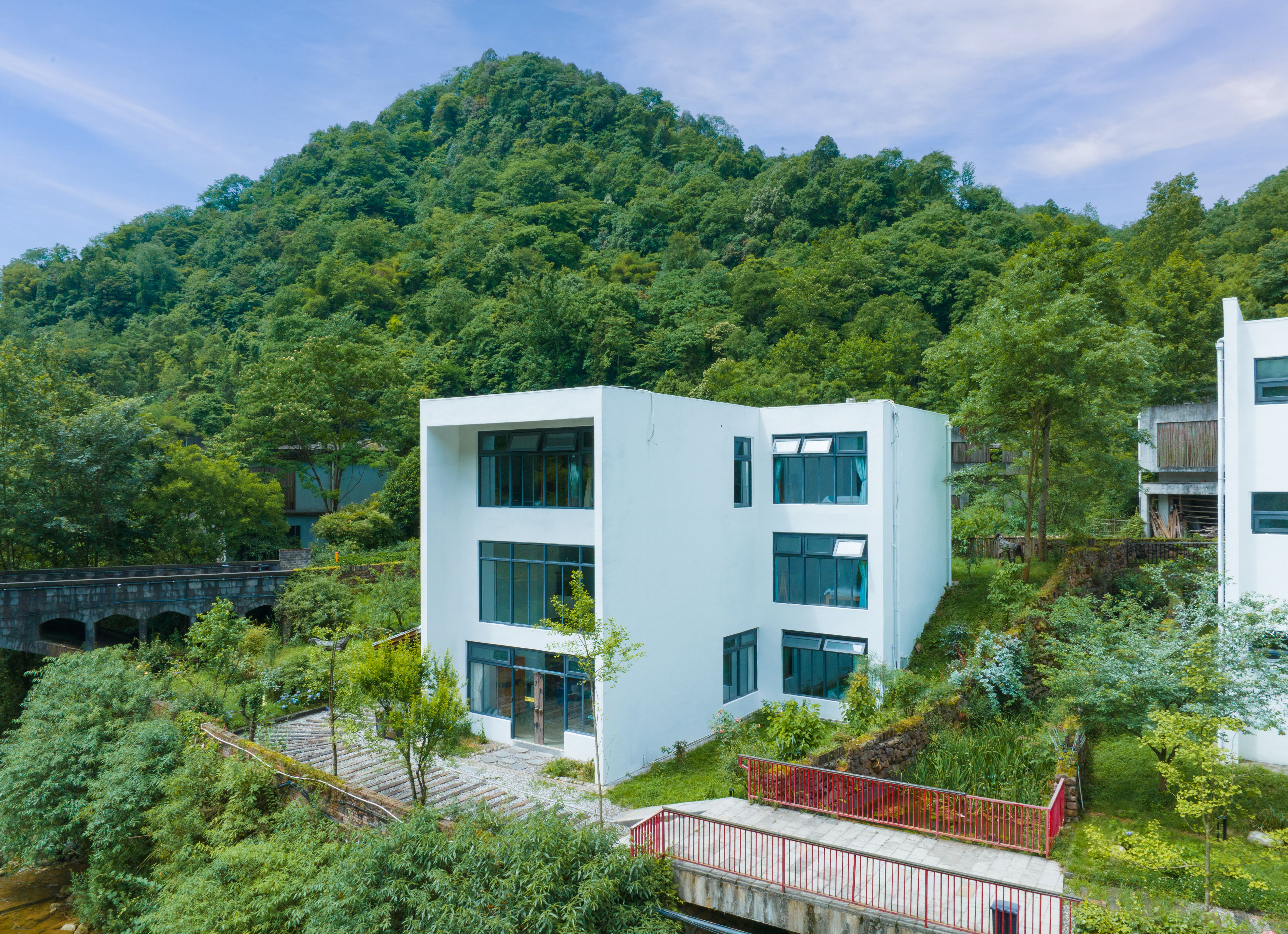 【青城山-160号别墅二期】6房、7房野奢小住青城后山半山世外度假私享别墅！sw