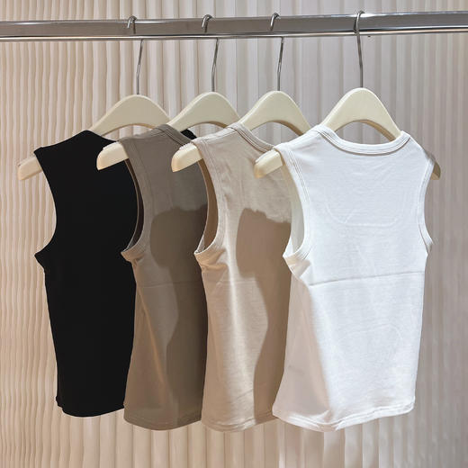 【活动商品，不退不换】可甜可欲的U领小背心 贴身舒适 亲肤透气 四色可选 商品图6