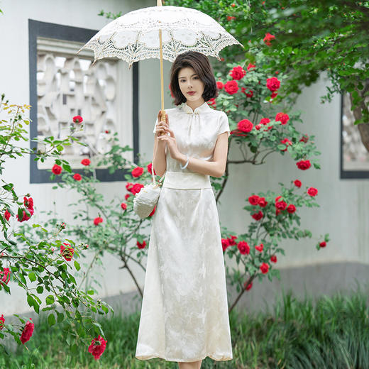 新中式旗袍新款2024气质少女年轻款修身提花改良国风连衣裙KK-2608 商品图0