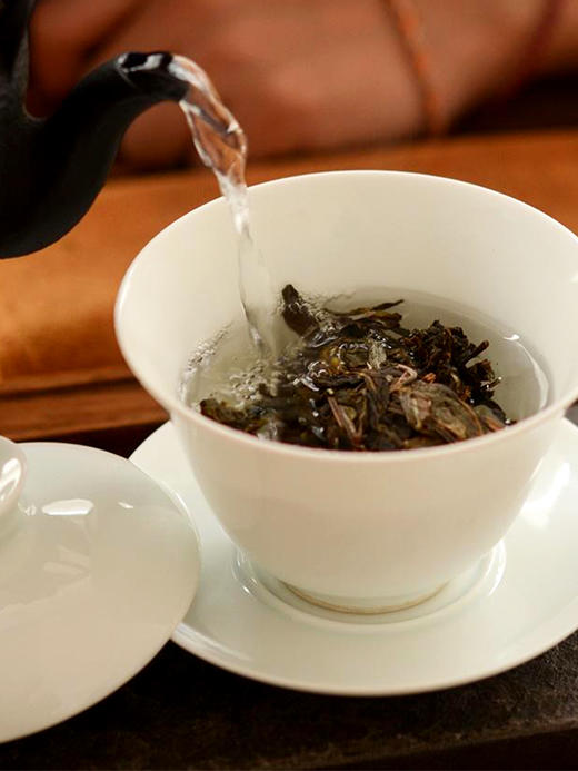 【王侯将相—冠军侯：霍去病】约8900一芽一叶成就一片茶饼 比茶王地单株更奢侈豪华！357克/饼茶，一箱内含6饼茶 拍5箱发6箱 商品图5