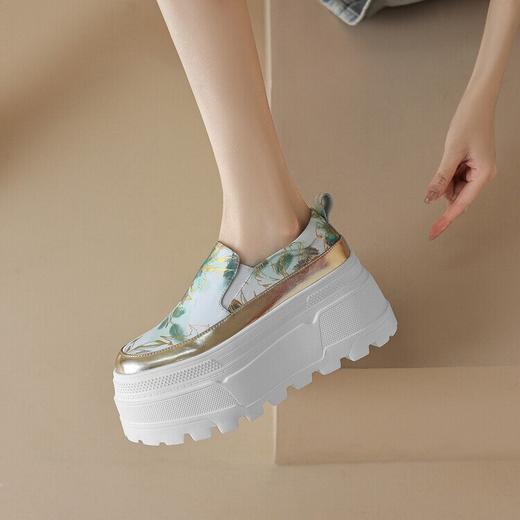 【预售5天】里外全皮松糕跟圆头深口单鞋印花牛皮休闲厚底时尚乐福女鞋AD&123-298 商品图3