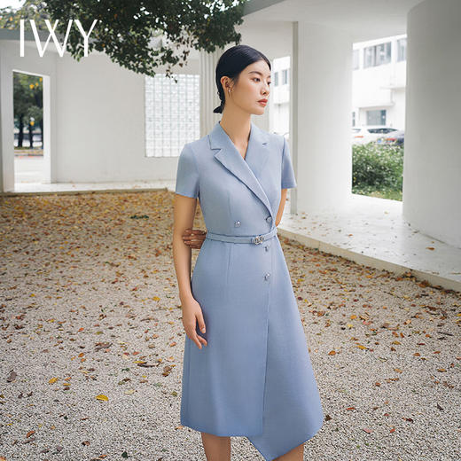 IWY/时尚蓝色职业连衣裙女不规则双排扣通勤主持人上镜装名媛面试正装Q14256 商品图1