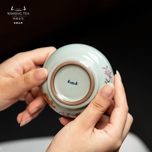 问鼎汝窑鸿福杯(荷间鱼游）（缺货） 压手杯(溪山烟雨）（缺货） 商品图3