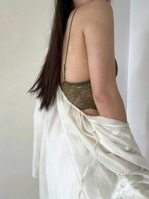 LOAM｜迭影 双层蕾丝三角杯短吊带 [ 黑 / 白 / 绿 / 蓝 / 黄 / 咖  ] 商品图3