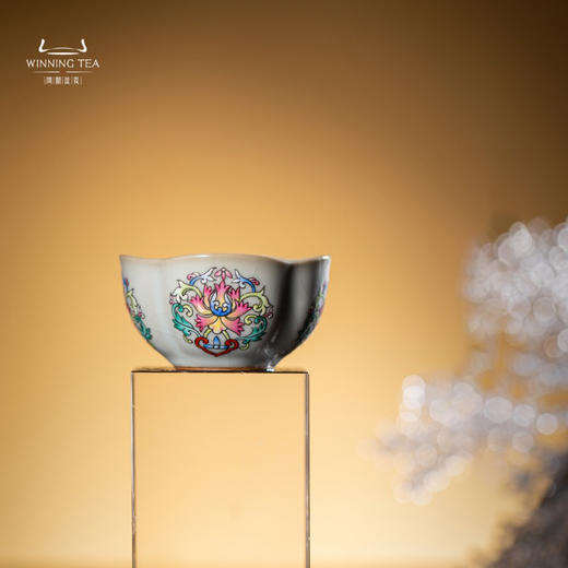 问鼎汝瓷鼎峰系列月白金瓜杯（珐琅彩）（缺货） 商品图0