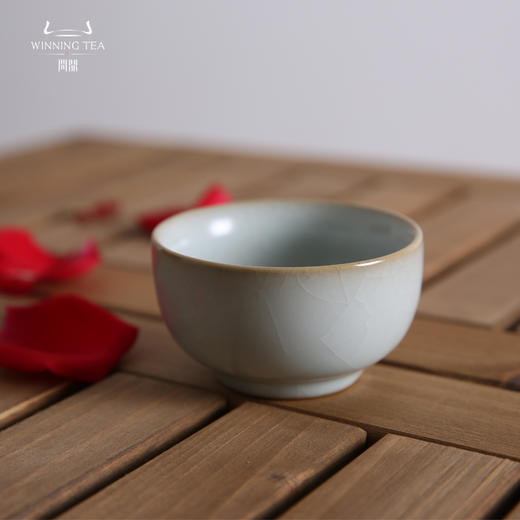 问鼎汝瓷收藏款月白听泉杯（缺货） 商品图2