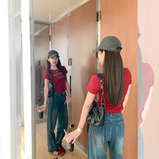 <曾小咸推荐>新品最最最后一波现货！卖完下架不再补！微信粉丝打折价！【美式甜心】红色印花短款短袖T恤 日常99.99 立减40 秒杀59.99！！ 商品图1