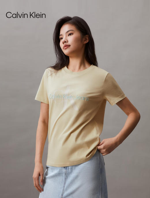 CK 短袖T恤女  J218885-LFU . 商品图0