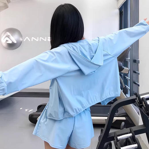 跃牌【禅语梵心】防嗮服健身服女运动休闲外套户外连帽薄上衣WT2632 商品图2