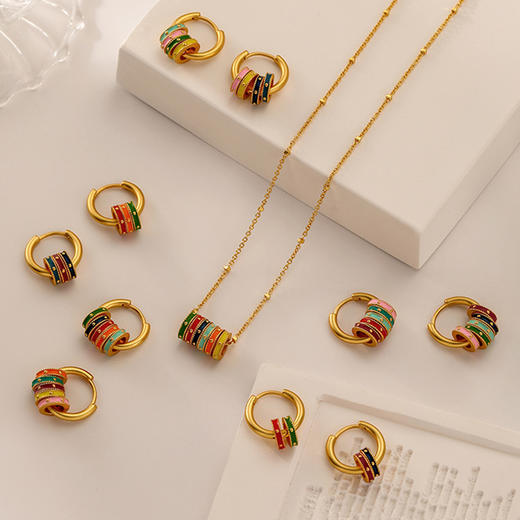 哑光彩色圈圈耳环 商品图0