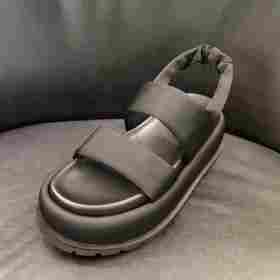 LFGJ凌介女鞋  3030  时尚百搭厚底凉鞋