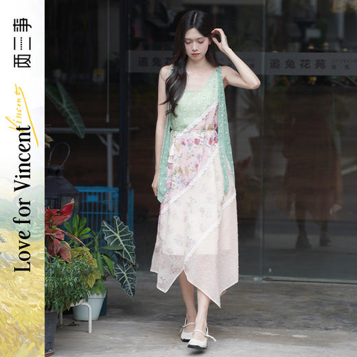 两三事梵高文艺弥花栖梦2024夏新款复古蕾丝拼接印花布无袖连衣裙 商品图0