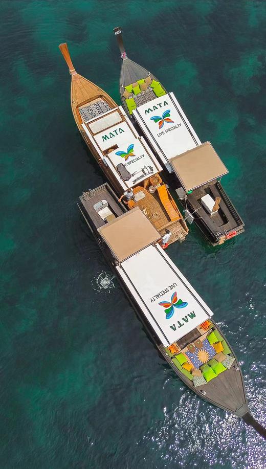 【普吉包船豪华网红长尾船Mata半日游】饮料|小吃软饮|新鲜椰子时令水果|浮潜|网红打卡点拍照|1-6人 商品图1