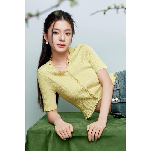 【积分换购不退货】【特惠不退货】诗凡黎绿色v领针织开衫2024夏新款显瘦上衣3F4230951 商品图0