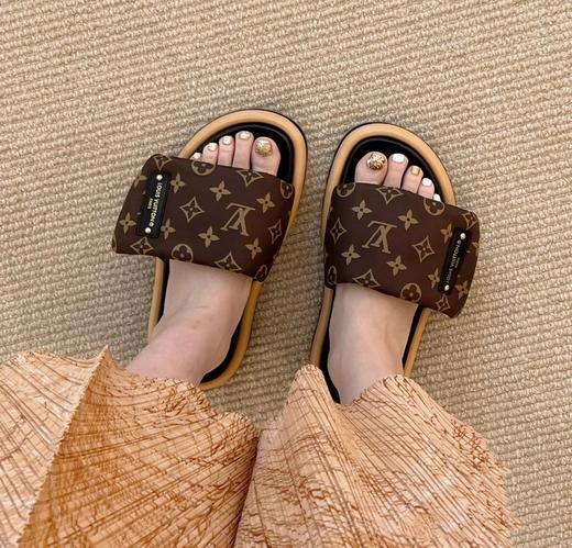 炸街单品  买手店  马户面包拖  经典老花/丹宁面包拖鞋  魔术贴厚底拖鞋  夏日必备 商品图3