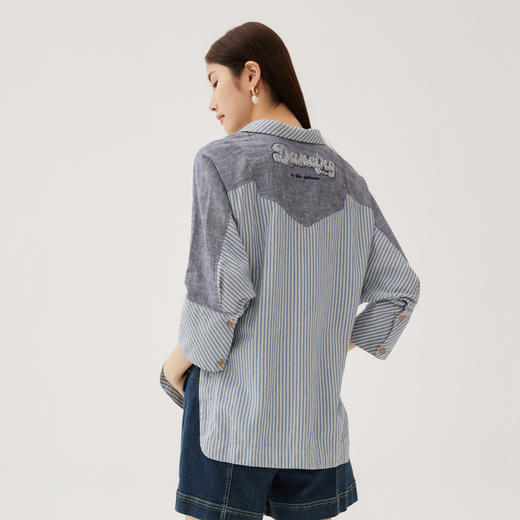 谜底大廓形棉麻衬衫女2024秋款复古刺绣拼接落肩袖衬衣243MC1121 商品图2