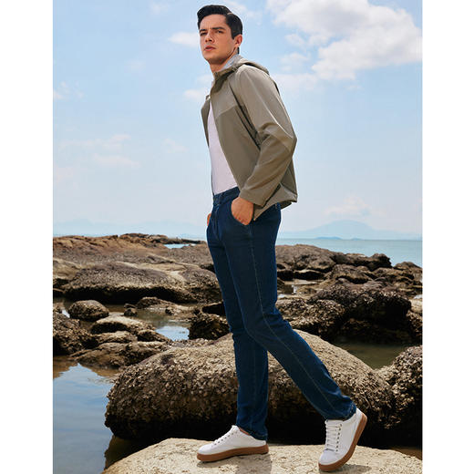 YvesFigarau伊夫·费嘉罗新款夹克971906 商品图2