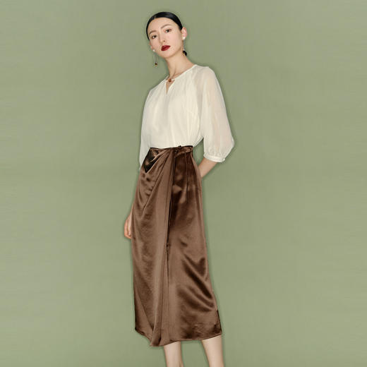 【商场同款】伊芙丽夏高级感醋纤抽褶半身裙1F4240361G 商品图2