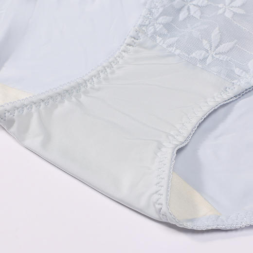 都市丽人内裤薄透丝滑平角裤蕾丝女士内裤LPT1M2 商品图9