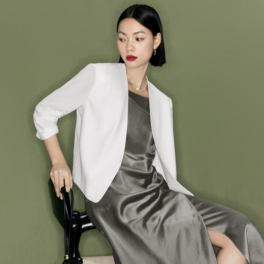 【商场同款】伊芙丽夏醋纤通勤吊带连衣裙1F4190642G 商品图0