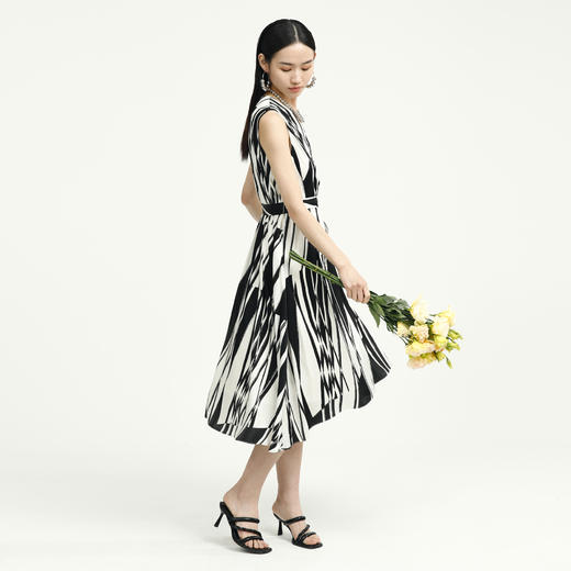 朵拉梵西连衣裙F27B1532 商品图2