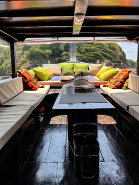 【普吉包船豪华网红长尾船Mata半日游】饮料|小吃软饮|新鲜椰子时令水果|浮潜|网红打卡点拍照|1-6人