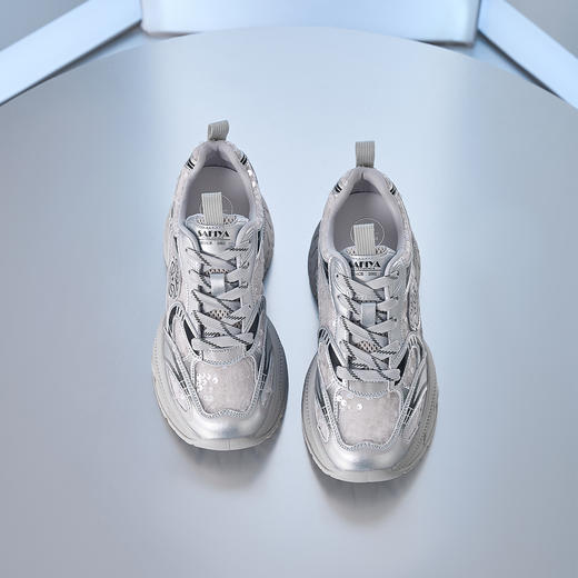 【年后发货】Safiya/索菲娅2024秋 潮酷厚底亮片薄网透气休闲运动增高老爹鞋 SF43112416 /SF43112426 商品图3