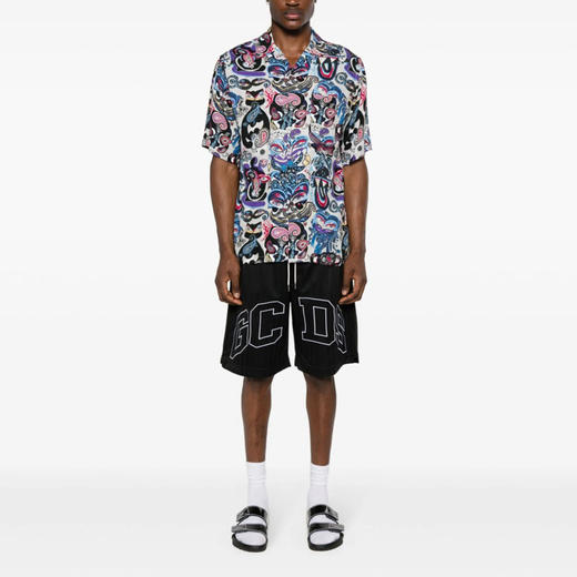 GCDS 男士字母徽标刺绣棉质休闲短裤 黑色 A1CM3100TD799 商品图3