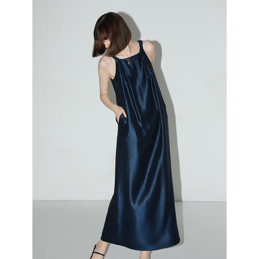 COCOBELLA丝光质感吊带裙夏静奢风拧花肩带挂脖连衣裙FR3029 商品图3