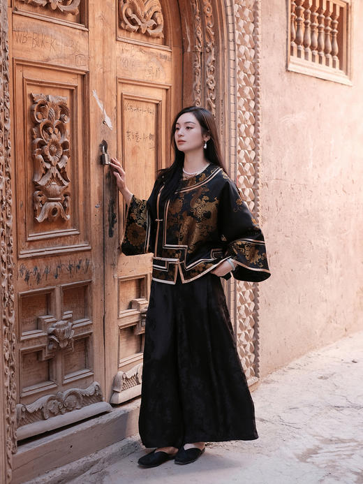 盛唐牡丹盛奢系列|织金老软缎龙纹圆领外套(特殊商品不退不换) 商品图3