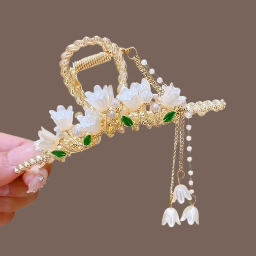 【新款古风流苏精美重工艺鲨鱼夹】铃兰花流苏盘发抓夹发饰，盘发金属花朵鲨鱼抓夹，款式多用后脑勺古风发夹子女发卡夏季花朵鲨鱼夹头QQ 商品图10