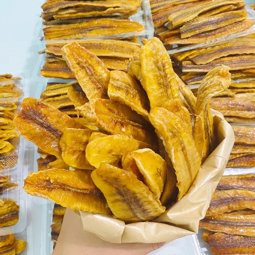 非油炸不加糖的健康果干 | 西双版纳原切香蕉干/厚切芒果干 配料只有新鲜香蕉 4斤鲜果烘1斤果干 厚实软糯有嚼劲 250克/袋[香蕉干甜糯，芒果干酸甜]