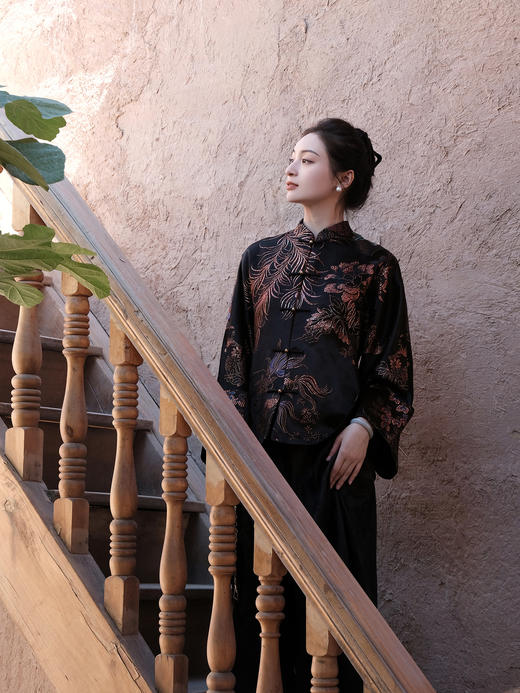 盛唐牡丹盛奢系列|织金老软缎牡丹金鱼对开立领外套(特殊商品不退不换) 商品图0